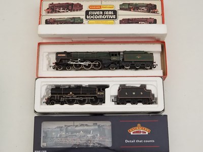 Lot 535 - A pair of OO gauge steam locomotives...