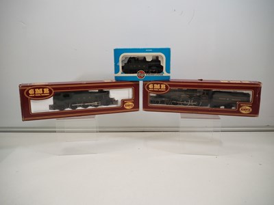 Lot 543 - A group of three AIRFIX OO gauge model GWR...