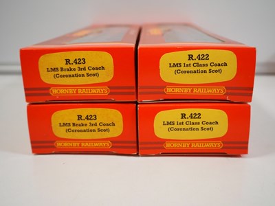 Lot 555 - A mixed group of OO gauge model railway...