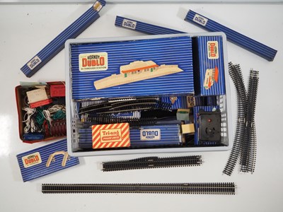 Lot 557 - A large quantity of mostly HORNBY DUBLO OO...