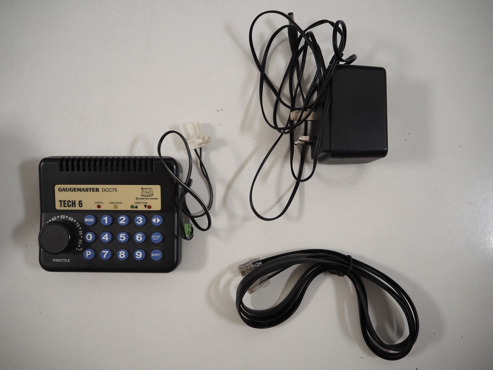 Lot 561 A pair of PECO OO gauge Starter Track Sets