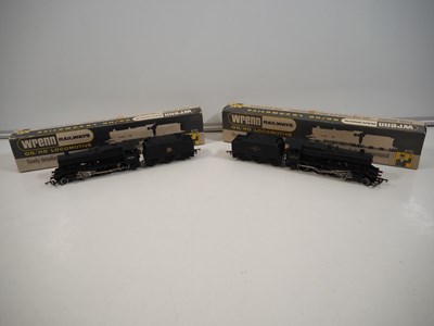 Lot 562 - A pair of WRENN OO gauge steam locomotives...