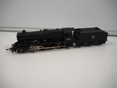 Lot 562 - A pair of WRENN OO gauge steam locomotives...