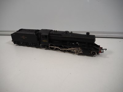 Lot 562 - A pair of WRENN OO gauge steam locomotives...