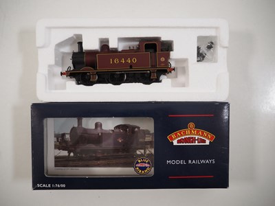 Lot 573 - A group of four OO gauge locomotives...