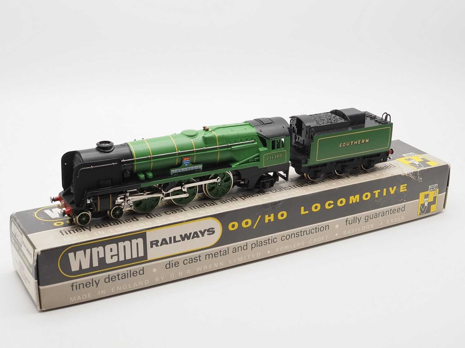 Lot 605 - A WRENN OO gauge W2237 West Country Class...