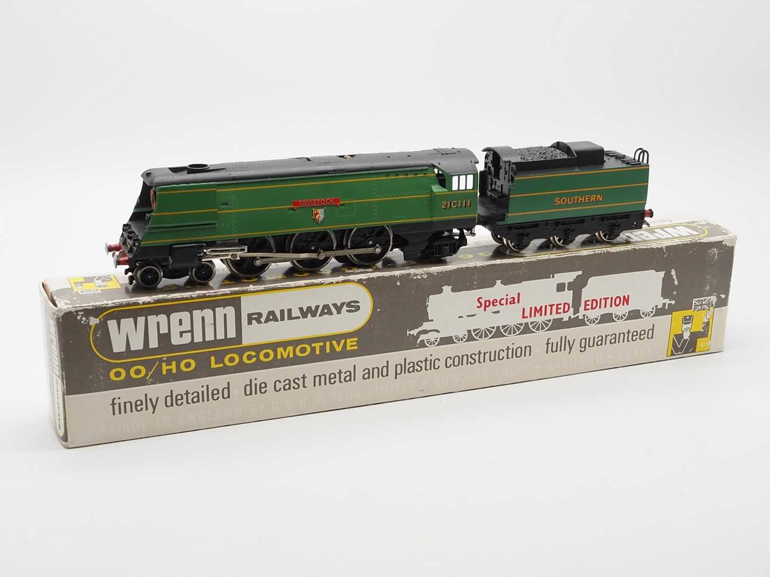 Lot 609 - A WRENN OO gauge W2407 limited edition West...
