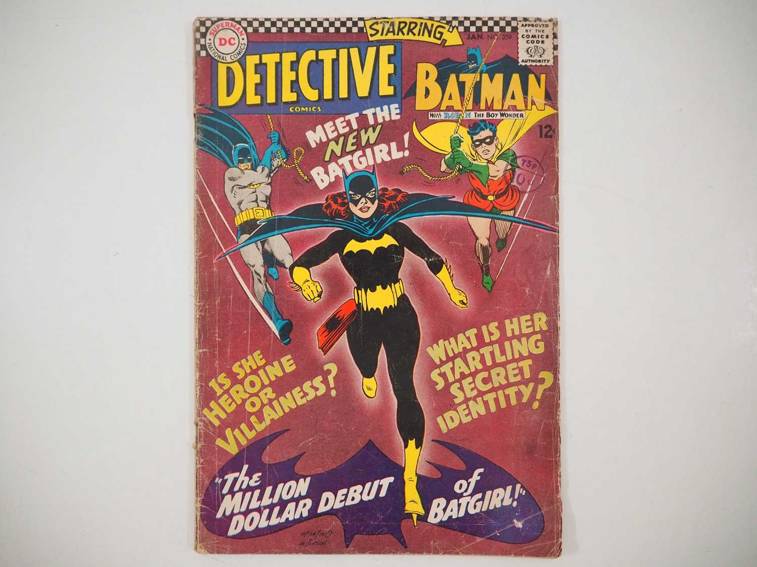 Lot 448 - DETECTIVE COMICS: BATMAN #359 - (1967 - DC -...