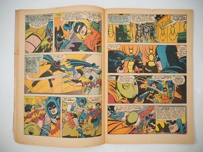 Lot 448 - DETECTIVE COMICS: BATMAN #359 - (1967 - DC -...