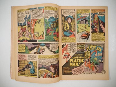 Lot 448 - DETECTIVE COMICS: BATMAN #359 - (1967 - DC -...