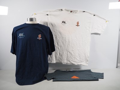 Lot 3 - A group of crew clothing items comprising:...