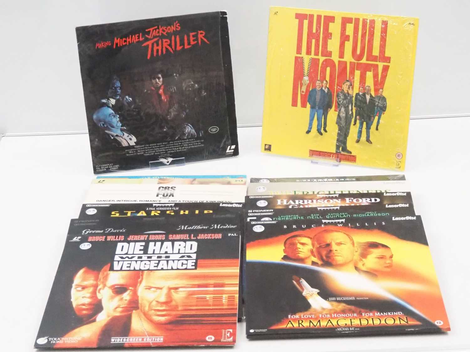 Lot 27 - A group of laser disc films comprising:...