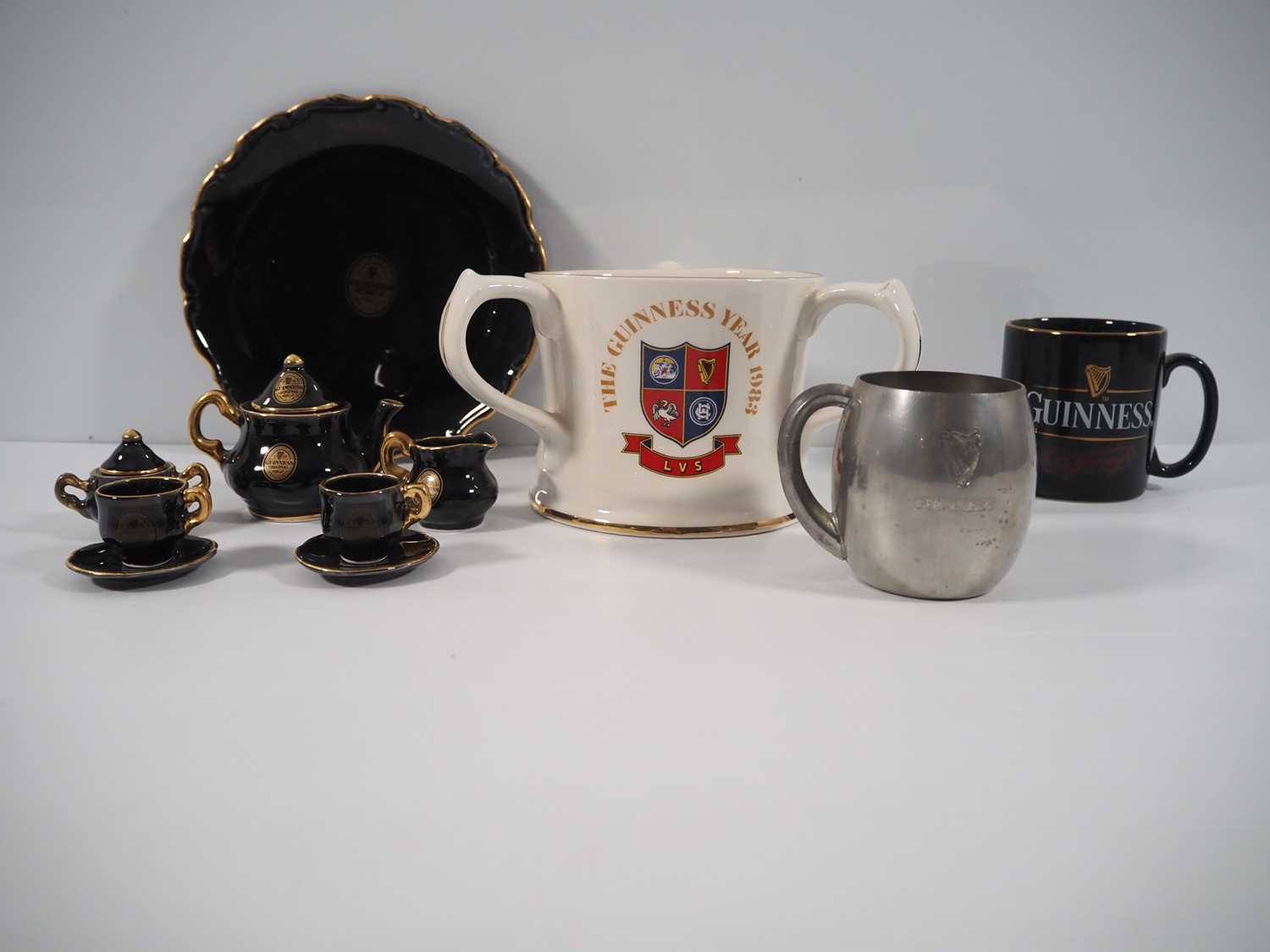 Lot 421 - GUINNESS collectables including 1983 three...