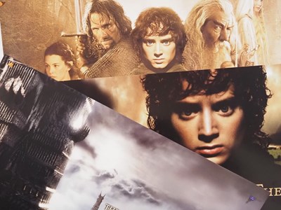 Lot 190 - LORD OF THE RINGS (2001 - 2003) A group of UK...