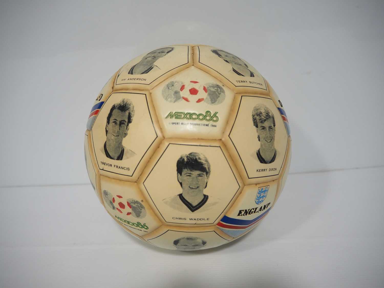 Lot 339 - WORLD CUP 1986 England Players Football -...