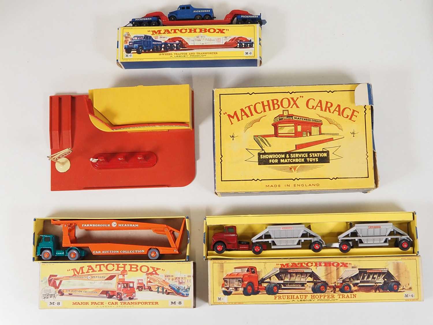 Lot 191 - A group of original MATCHBOX Major Packs...