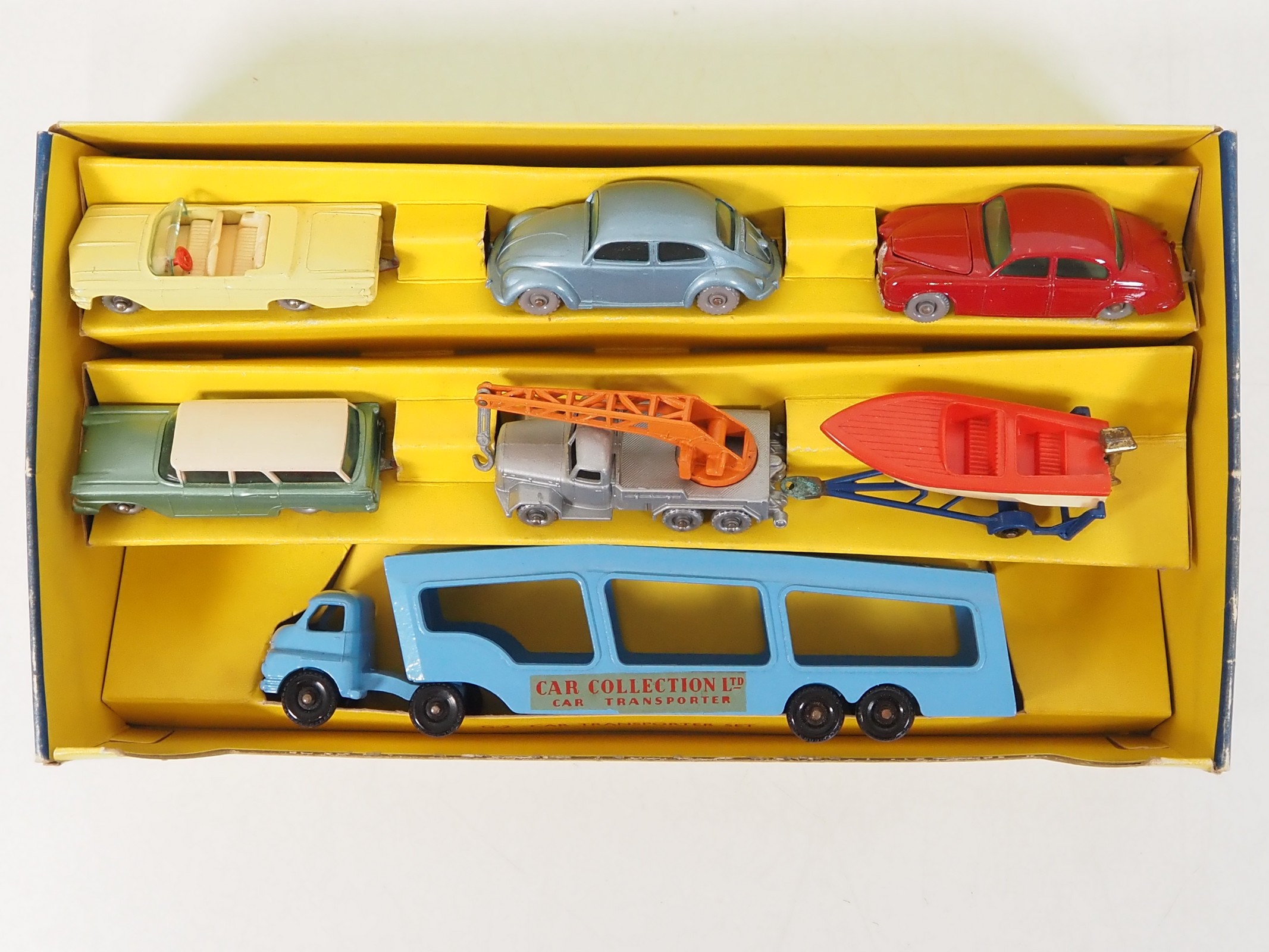 Lot 192 - A MATCHBOX Regular Wheels G-2 Car - 洋書