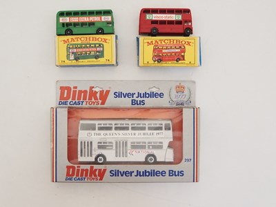 Lot 201 - A group of DINKY and MATCHBOX buses comprising:...