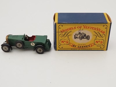 Lot 268 - A group of vintage MATCHBOX MODELS OF...