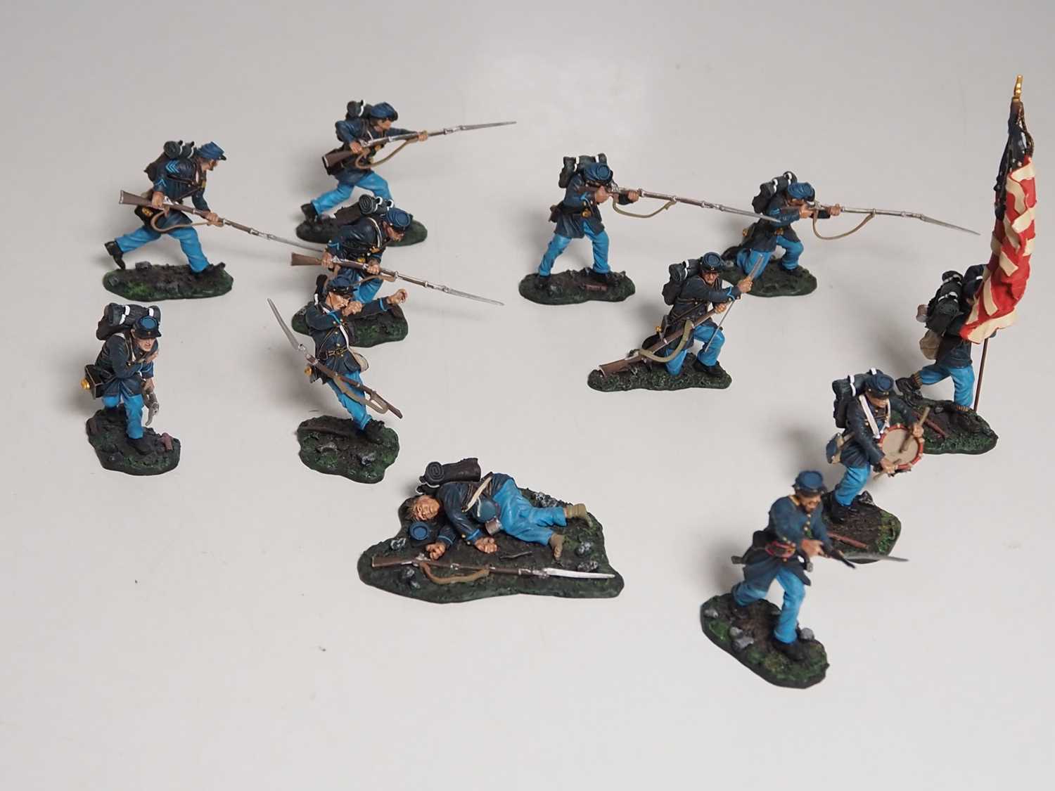 Lot 319 - A group of unboxed American Civil War figures...