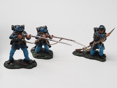 Lot 319 - A group of unboxed American Civil War figures...