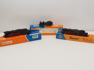 Lot 392 - A group of ROCO HO gauge German outline steam...