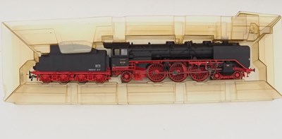 Lot 400 - A group of FLEISCHMANN HO gauge German and...