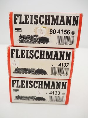 Lot 401 - A group of FLEISCHMANN HO gauge German outline...