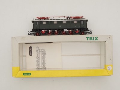 Lot 402 - A pair of TRIX HO gauge German outline steam...