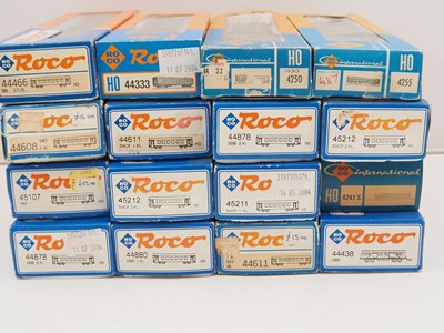 Lot 407 - A group of ROCO HO gauge French and Swiss...