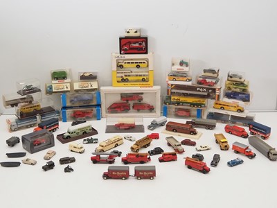 Lot 417 - A group of HO gauge plastic cars, buses,...