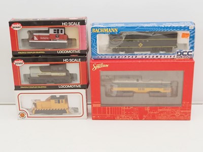 Lot 428 - A group HO gauge American outline locomotives...