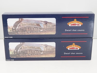 Lot 433 - A pair of BACHMANN OO gauge class A4 steam...