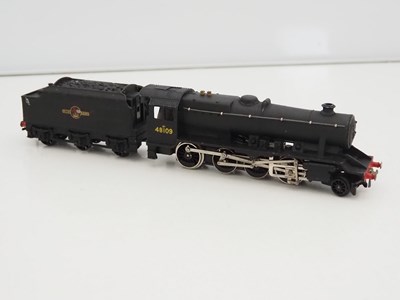 Lot 438 - A HORNBY DUBLO OO gauge class 8F in BR black...