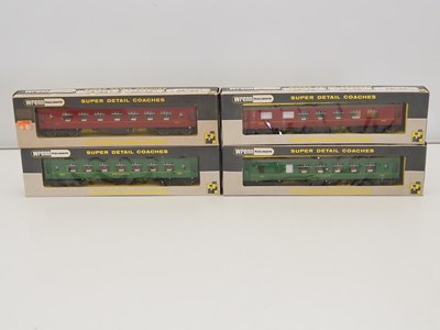 Lot 448 - A group of WRENN OO gauge Pullman cars in...