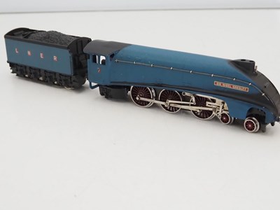 Lot 452 - A WRENN OO gauge W2212 class A4 steam...