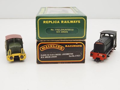 Lot 459 - A group of small OO gauge diesel shunting...