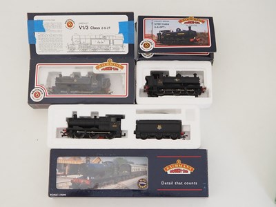 Lot 466 - A group of BACHMANN OO gauge Western region...