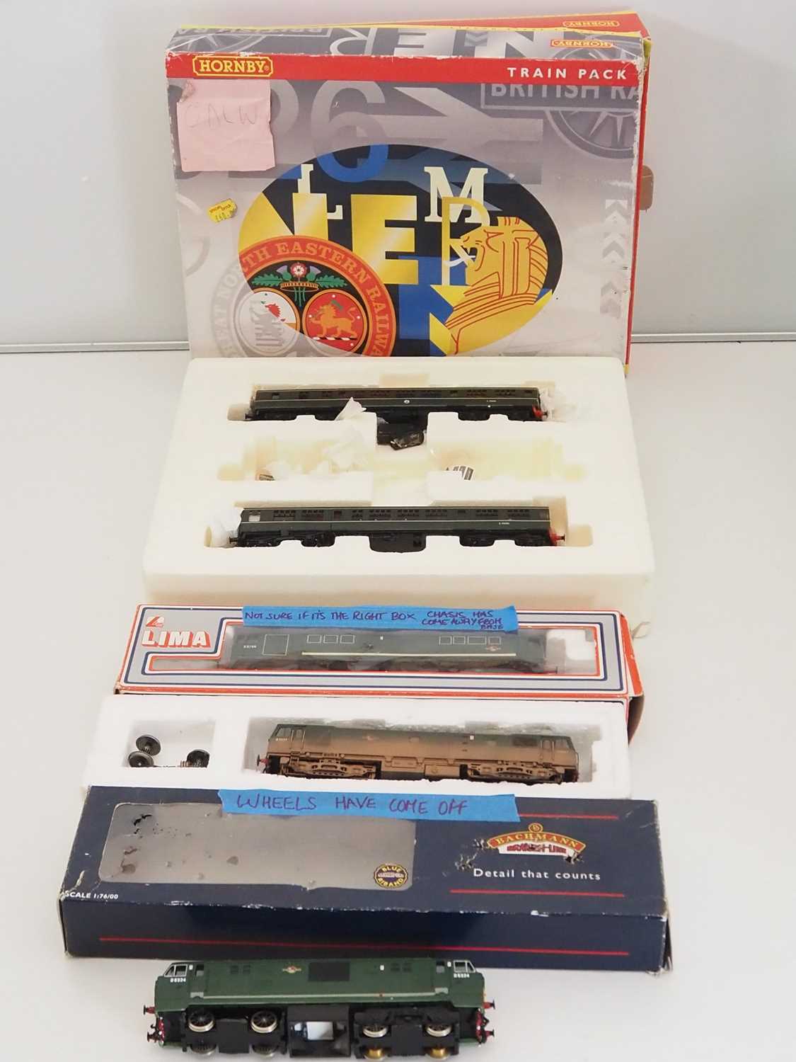 Lot 468 - A group of OO gauge locomotives and DMU all...