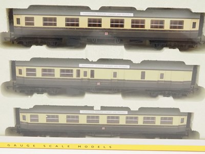 Lot 475 - A HORNBY R2025 OO gauge 'Great Western Express...