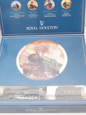 Lot 477 - A pair of HORNBY OO gauge Royal Doulton train...