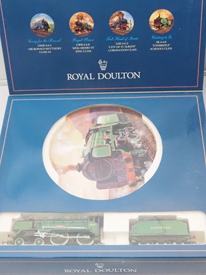 Lot 477 - A pair of HORNBY OO gauge Royal Doulton train...