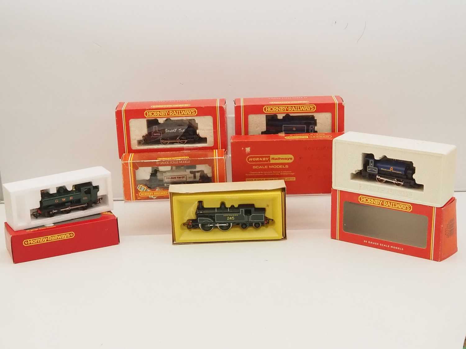 Lot 486 - A group of HORNBY OO gauge small steam tank...