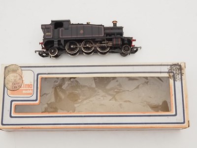 Lot 504 - A group of OO gauge steam and electric...