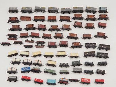 Lot 508 - A large tray of unboxed OO gauge wagons by...