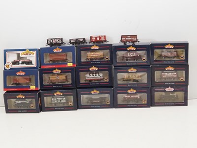 Lot 523 - A group of mostly boxed BACHMANN OO gauge...