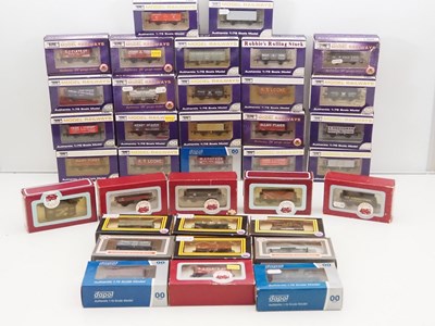 Lot 526 - A large group of DAPOL OO gauge wagons - VG in...