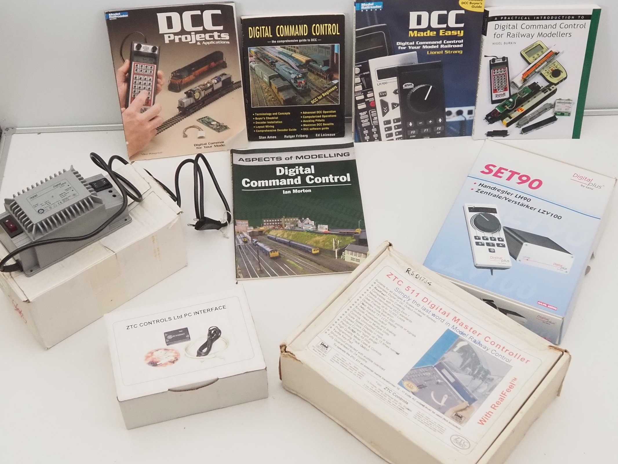 Lot 533 - A group of DCC control systems by LENZ and