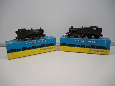 Lot 538 - A pair pf GRAHAM FARISH OO gauge steam...