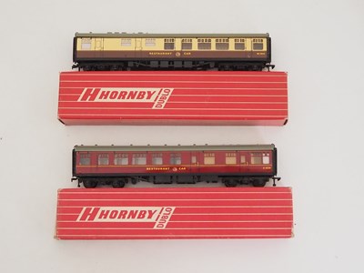 Lot 549 - A pair of late issue HORNBY DUBLO OO gauge...